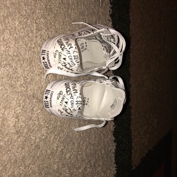 Graphic Chucks - Picture 4 of 4